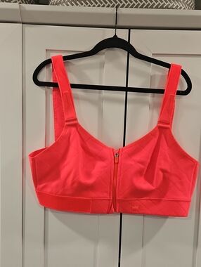 SHEFIT FLEX Sports Bra - Bright Coral. Size 3LUXE.  NWOT With Wash Bag.